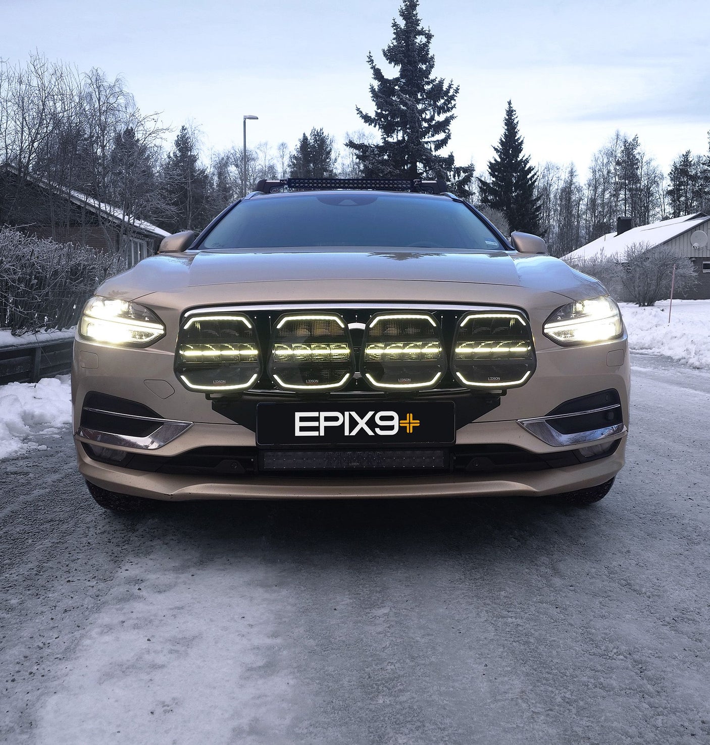 Fjernlys m. markeringlys 9" ( Gul eller Hvid ) - BRED lysstråle