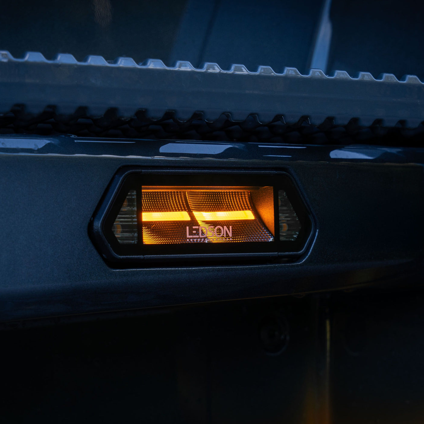 Kombilygte - Arbejdslys, baklys, blitz og markeringslys ( Gul eller Rød )