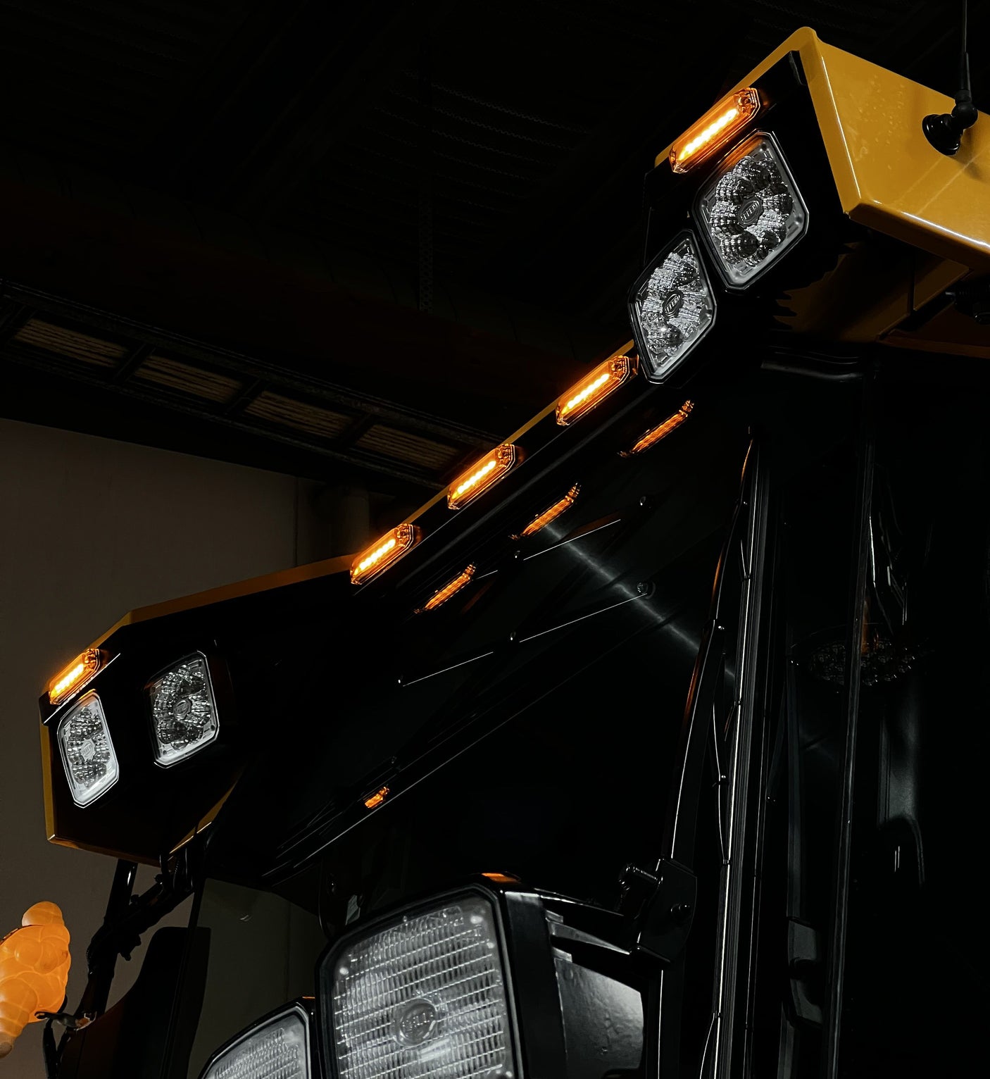 Markeringslys - slim dual color 10cm (Hvid/Gul)